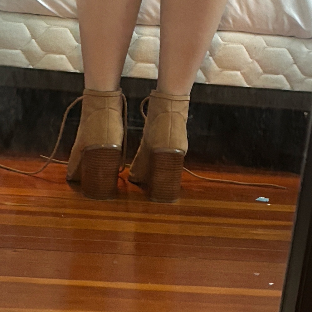 Aldo Tan Lace Up Ankle Boots - Picture 4 of 5